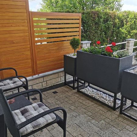Apartmani Nova Karlovac Eksteriør bilde