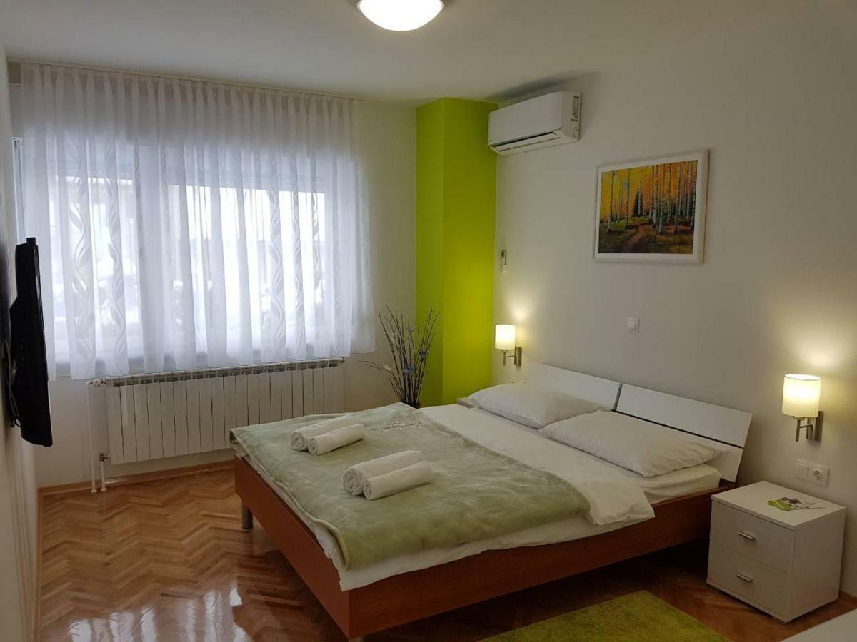 Apartmani Nova Karlovac Eksteriør bilde