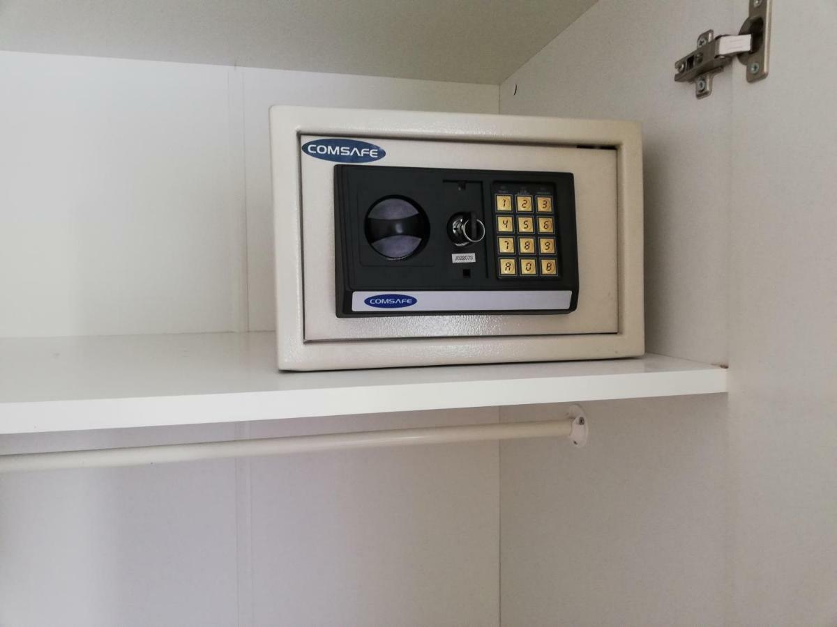 Apartmani Nova Karlovac Eksteriør bilde
